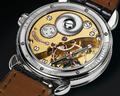 Mechanical hand-wound in-house movement, 21 jewels, 18,000 vib/h, proprietary direct-impulse escapement with two escapement wheels, large balance-wheel with double-coil balance-spring, German silver mainplate and bridges, gold wheels, 65-hours power reserve :: 